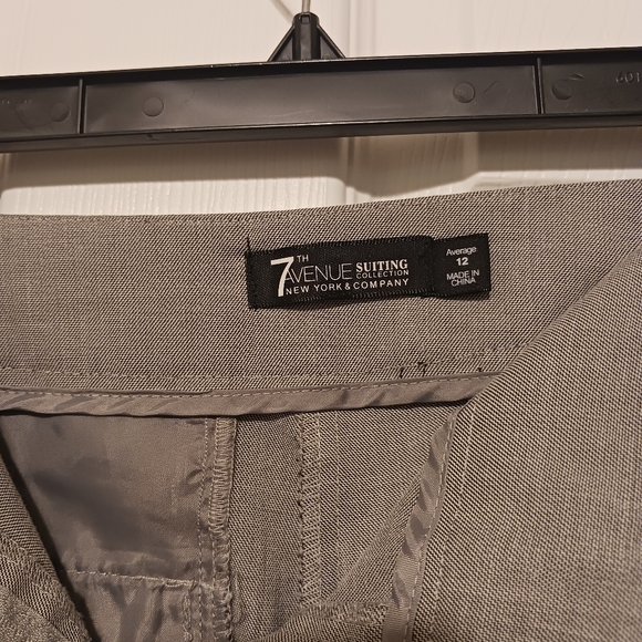 7th Avenue Pants by NY&CO Grey Slacks SZ 14 Trousers - Picture 2 of 4